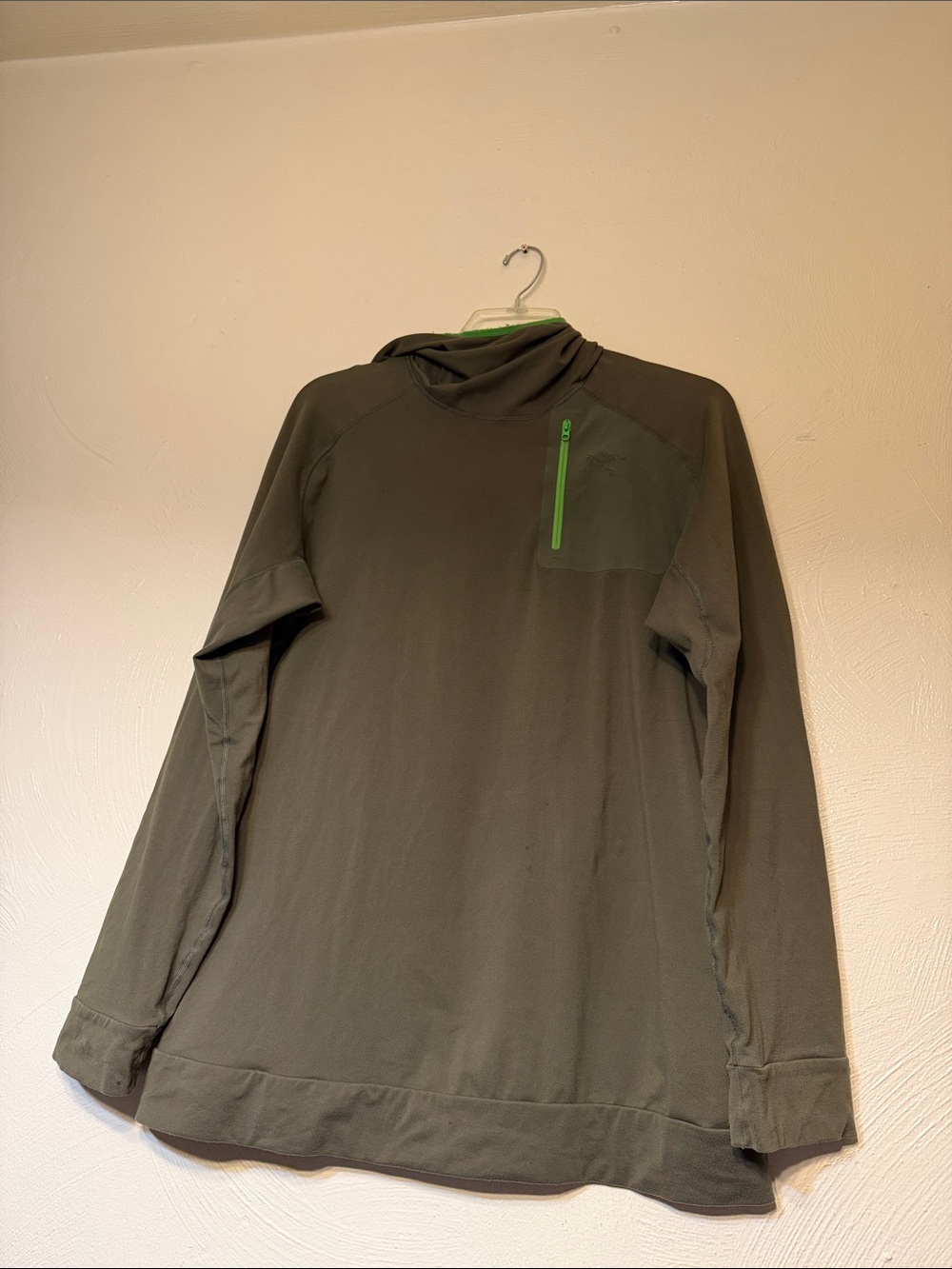 Arcteryx Lightweight Green Neck Hoodie Large